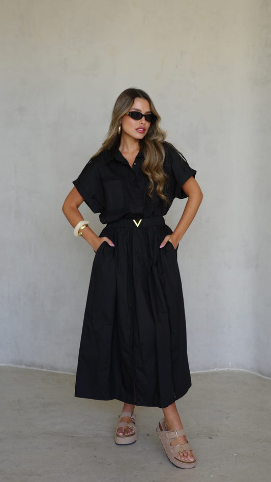 חליפת חצאית קלוש פוקט | שחור