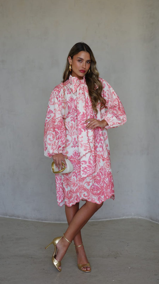 שמלת פפיון רקמות ולנטינה | ורוד