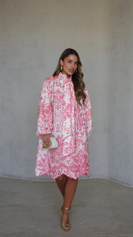 שמלת פפיון רקמות ולנטינה | ורוד