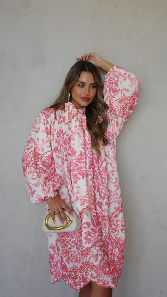 שמלת פפיון רקמות ולנטינה | ורוד