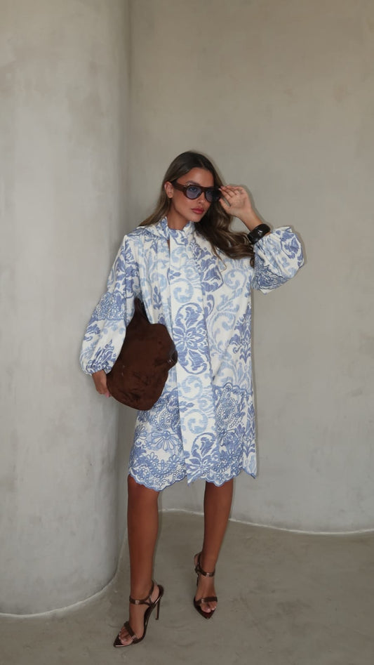 שמלת פפיון רקמות ולנטינה | תכלת