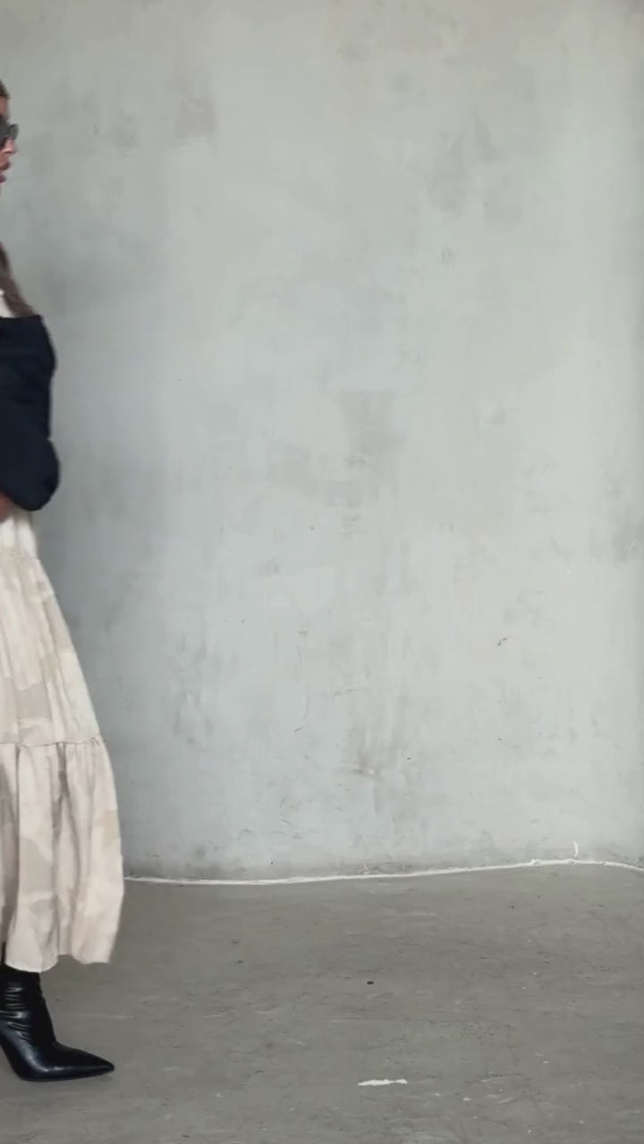 שמלת קלוש כפתורים טקסטורה אשלי  | בז