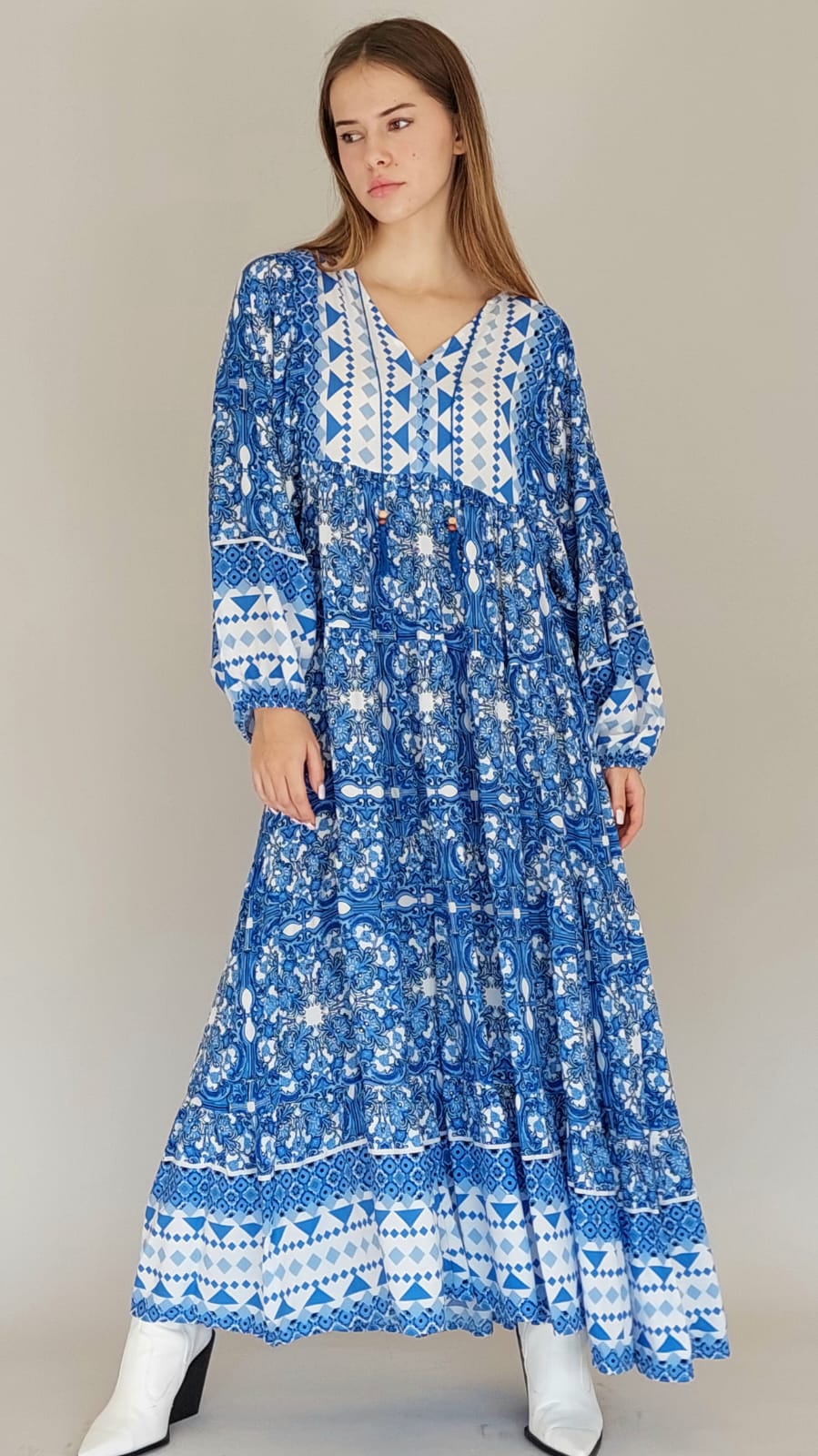 שמלת גלביה פונפונים דיאנדרה | כחול